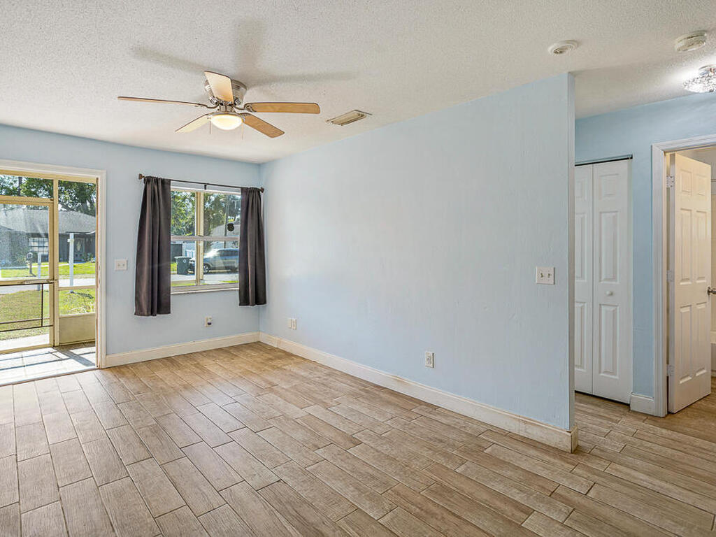 517 Fulton Street Street, Daytona Beach, FL 32114