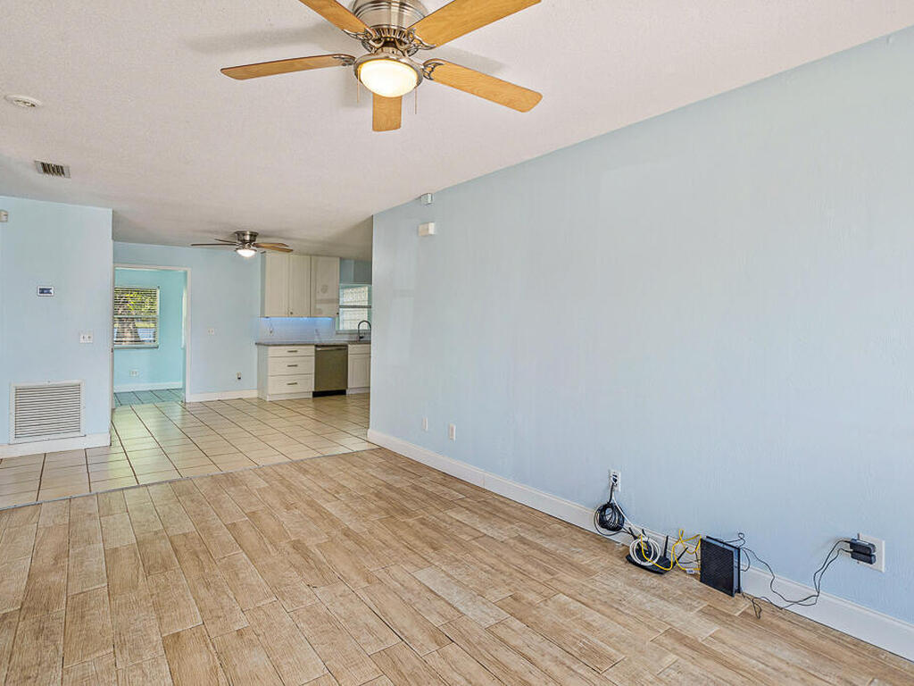 517 Fulton Street Street, Daytona Beach, FL 32114