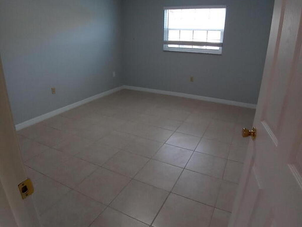 183 Ulster Lane, Melbourne, FL 32935