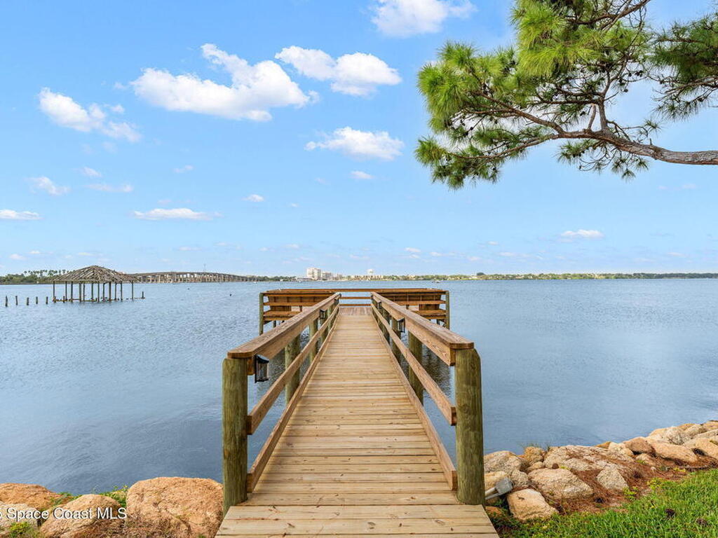 343 N Tropical Trail, Merritt Island, FL 32953