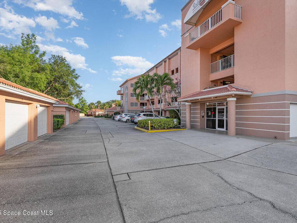 343 N Tropical Trail, Merritt Island, FL 32953