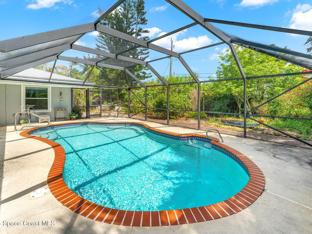 544 Solitaire Palm Drive, Indialantic, FL 32903