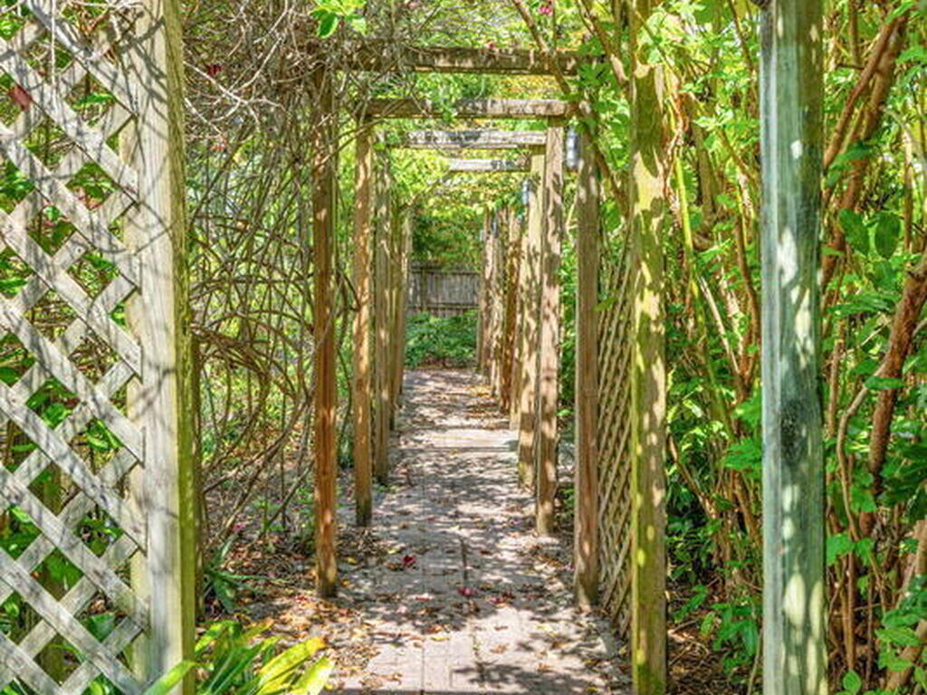 544 Solitaire Palm Drive, Indialantic, FL 32903