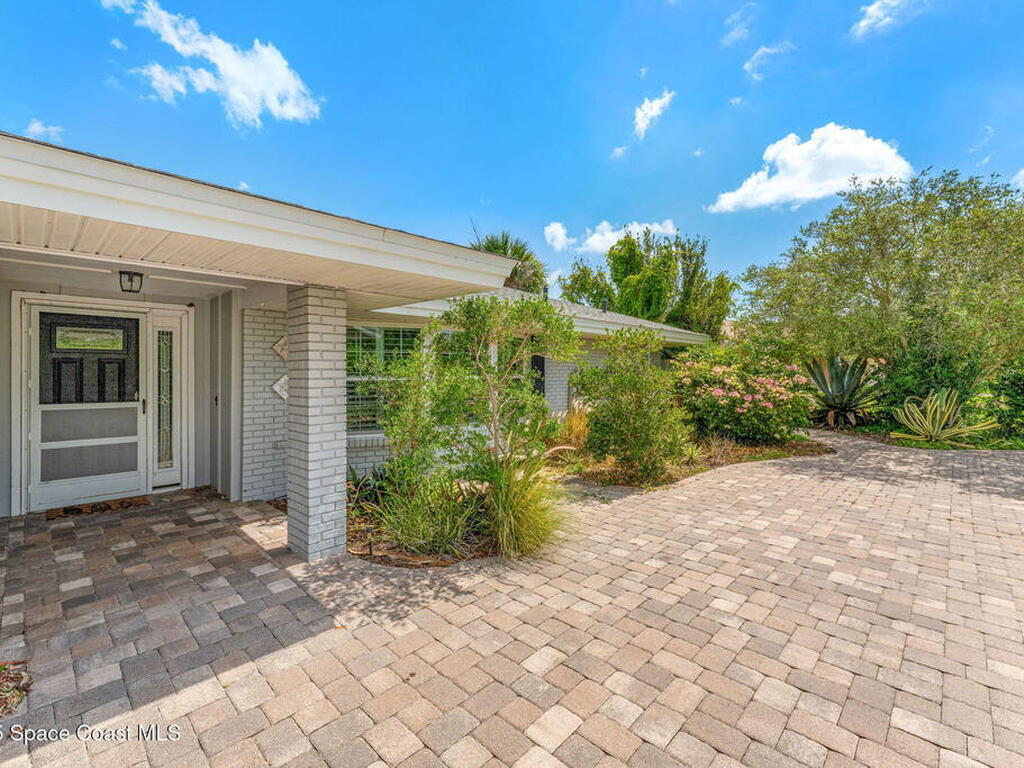 544 Solitaire Palm Drive, Indialantic, FL 32903