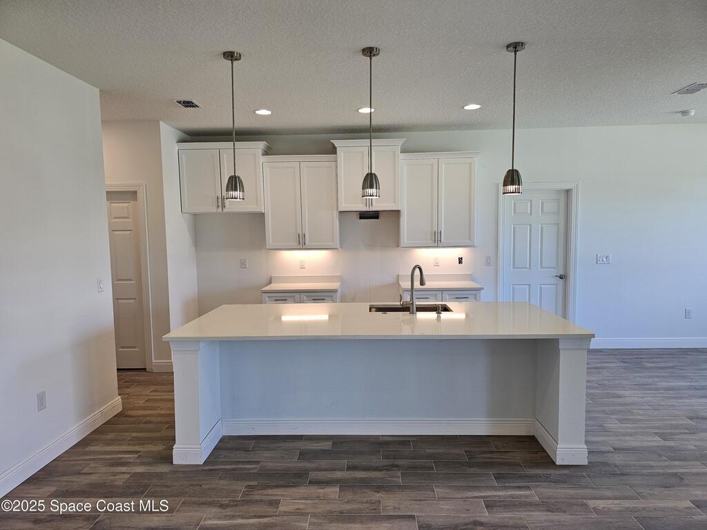 571 Fondulac Street, Palm Bay, FL 32908