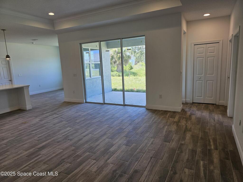 571 Fondulac Street, Palm Bay, FL 32908