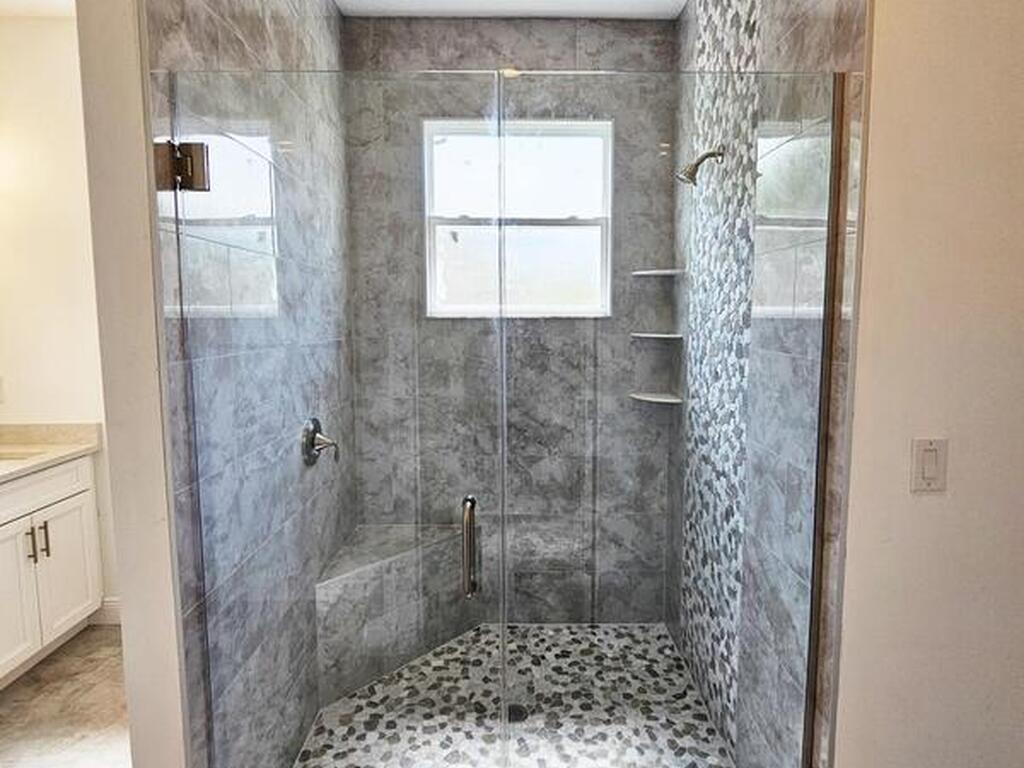 571 Fondulac Street, Palm Bay, FL 32908