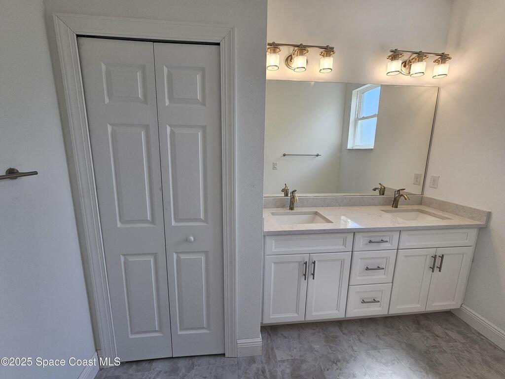 571 Fondulac Street, Palm Bay, FL 32908