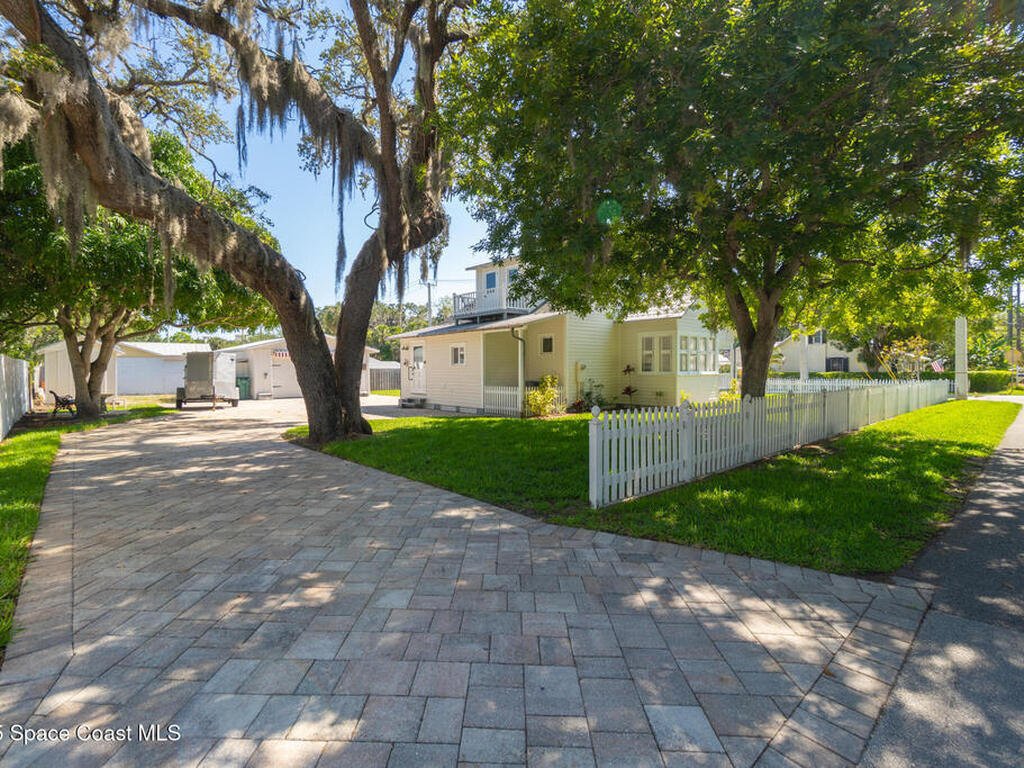 1248 Highland Avenue, Melbourne, FL 32935