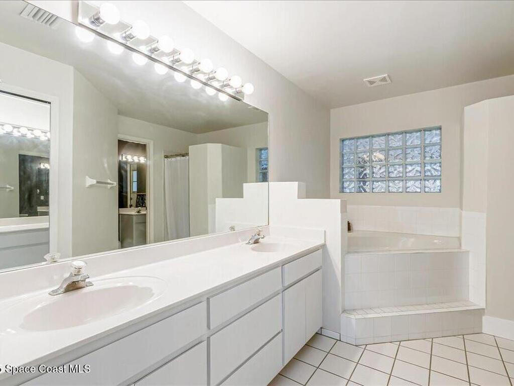 1362 York Circle, Melbourne, FL 32904