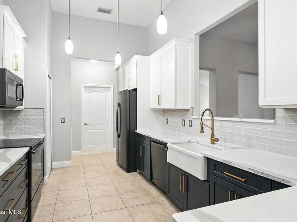 5852 Goleta Circle, Melbourne, FL 32940