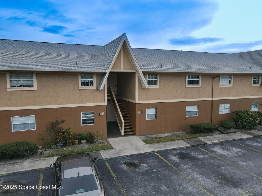 205 Bristol Lane, Melbourne, FL 32935