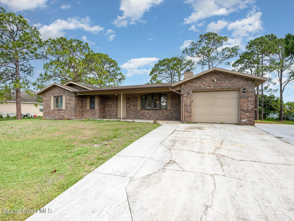 1535 Starboard Street, Palm Bay, FL 32907