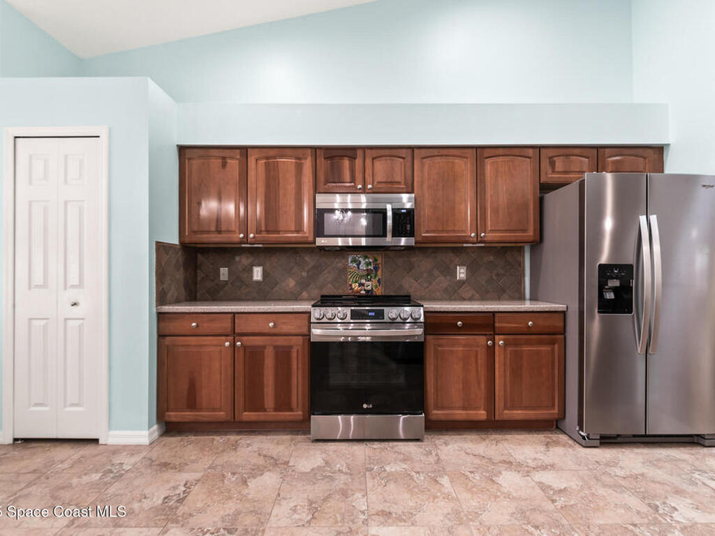 7701 Candlewick Drive, Melbourne, FL 32940