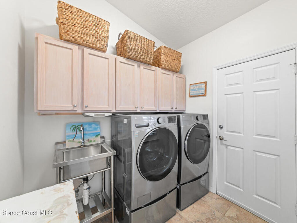 7701 Candlewick Drive, Melbourne, FL 32940