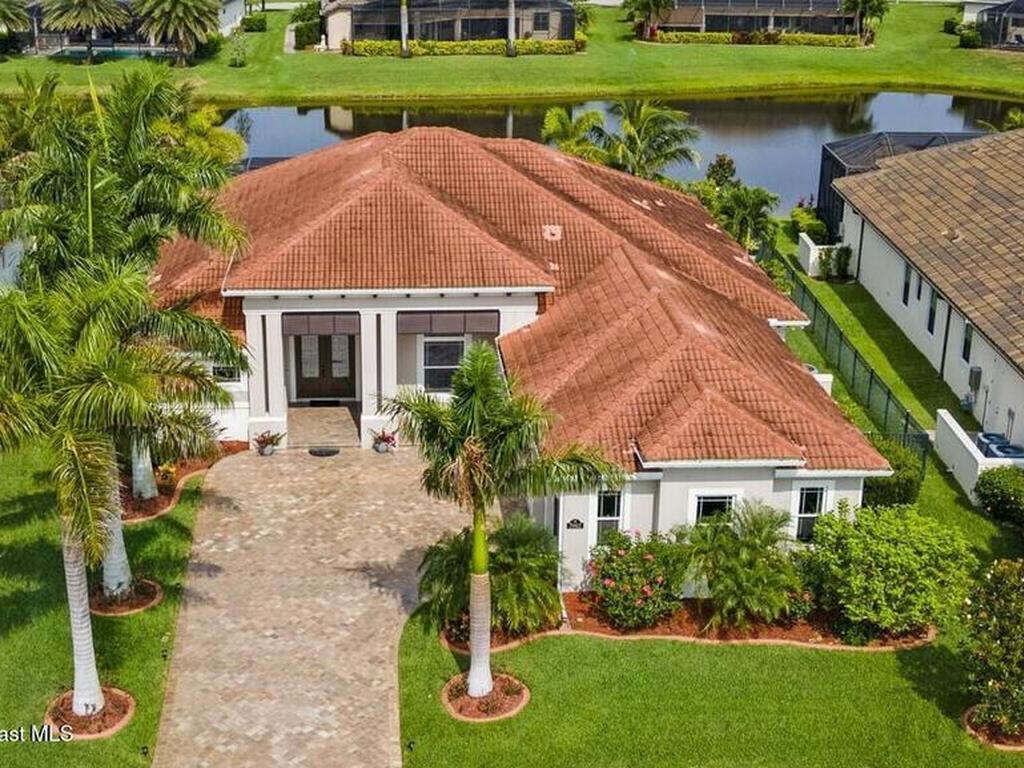 7962 Barrosa Circle, Melbourne, FL 32940