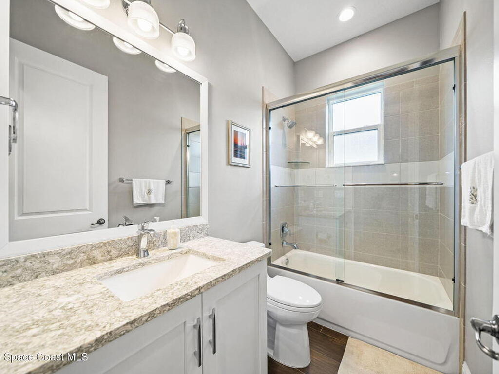 7962 Barrosa Circle, Melbourne, FL 32940