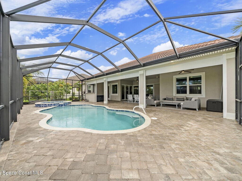 7962 Barrosa Circle, Melbourne, FL 32940