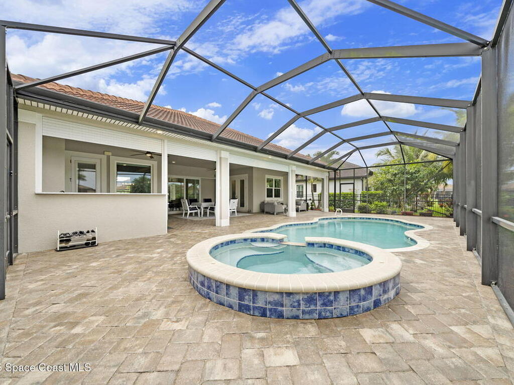 7962 Barrosa Circle, Melbourne, FL 32940