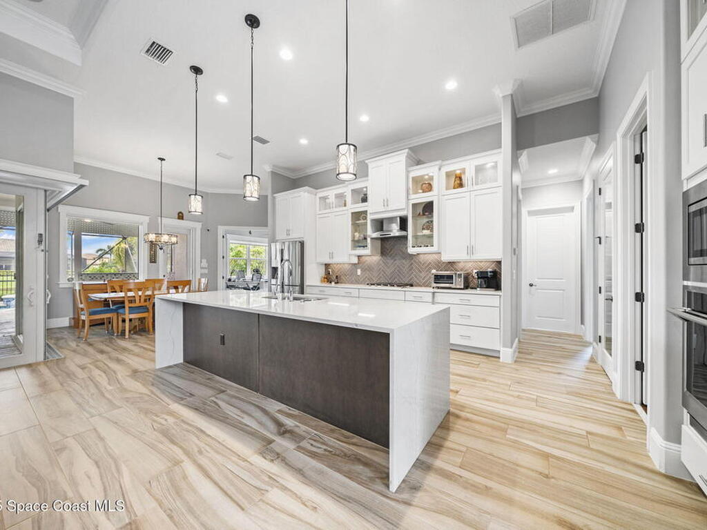 7962 Barrosa Circle, Melbourne, FL 32940