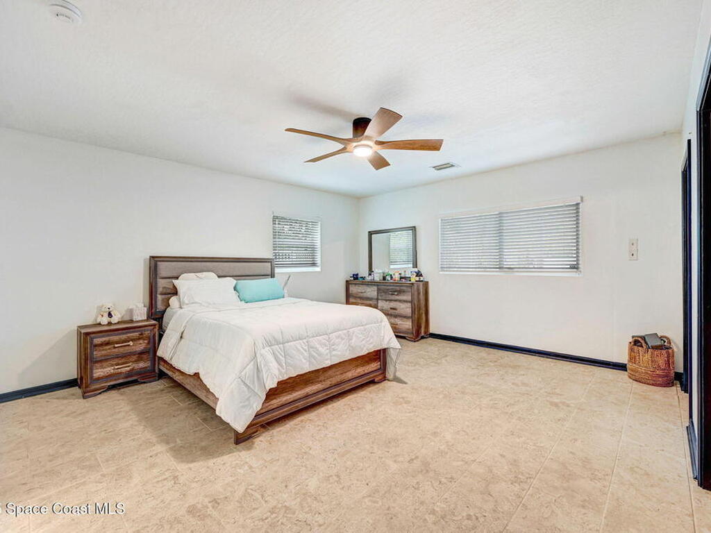 2150 N Shannon Avenue, Indialantic, FL 32903