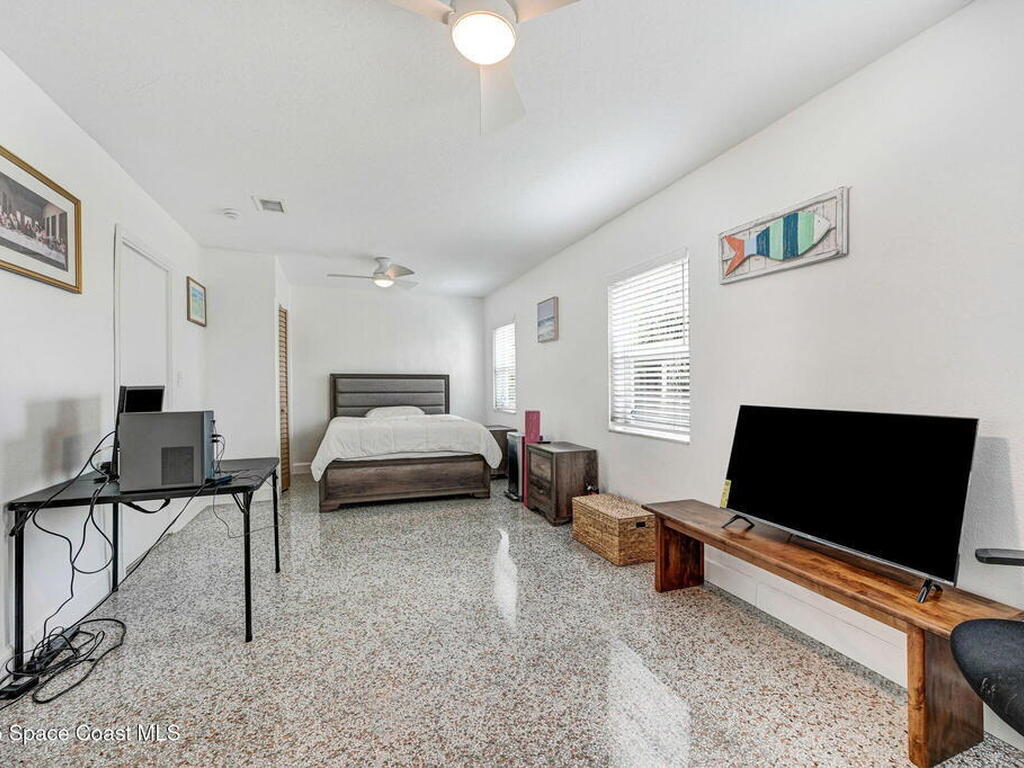 2150 N Shannon Avenue, Indialantic, FL 32903