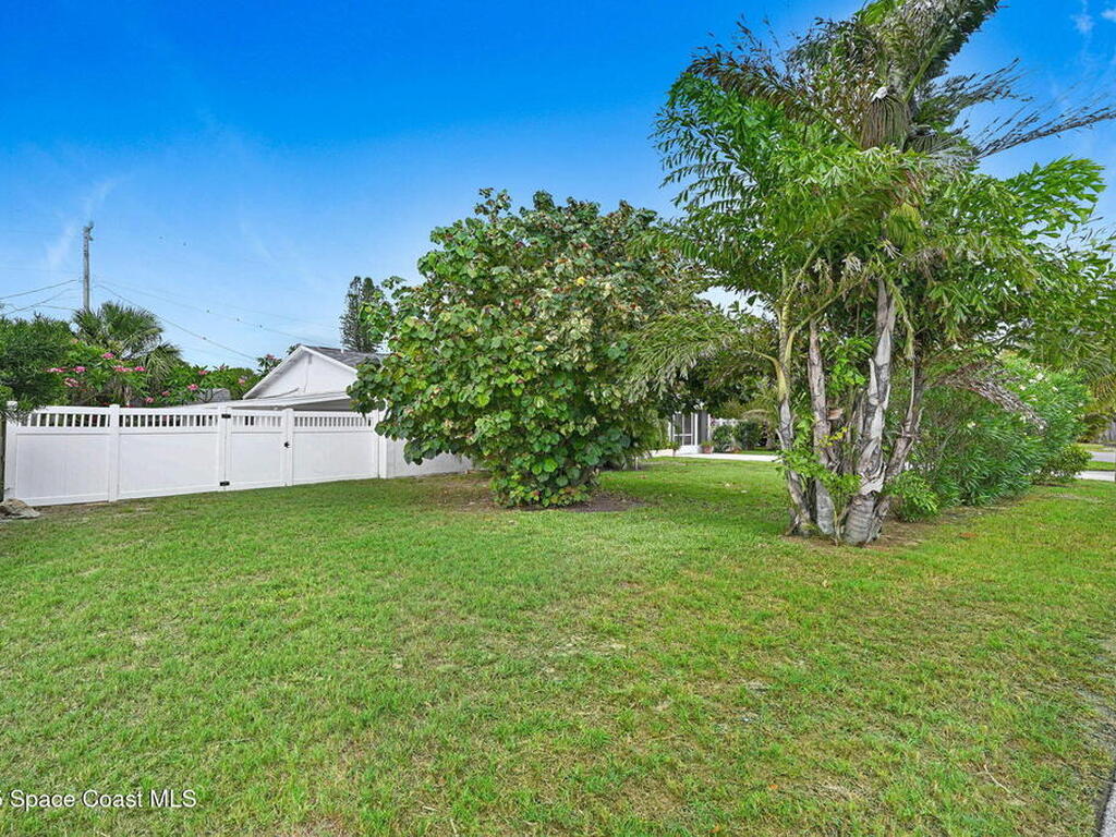 2150 N Shannon Avenue, Indialantic, FL 32903