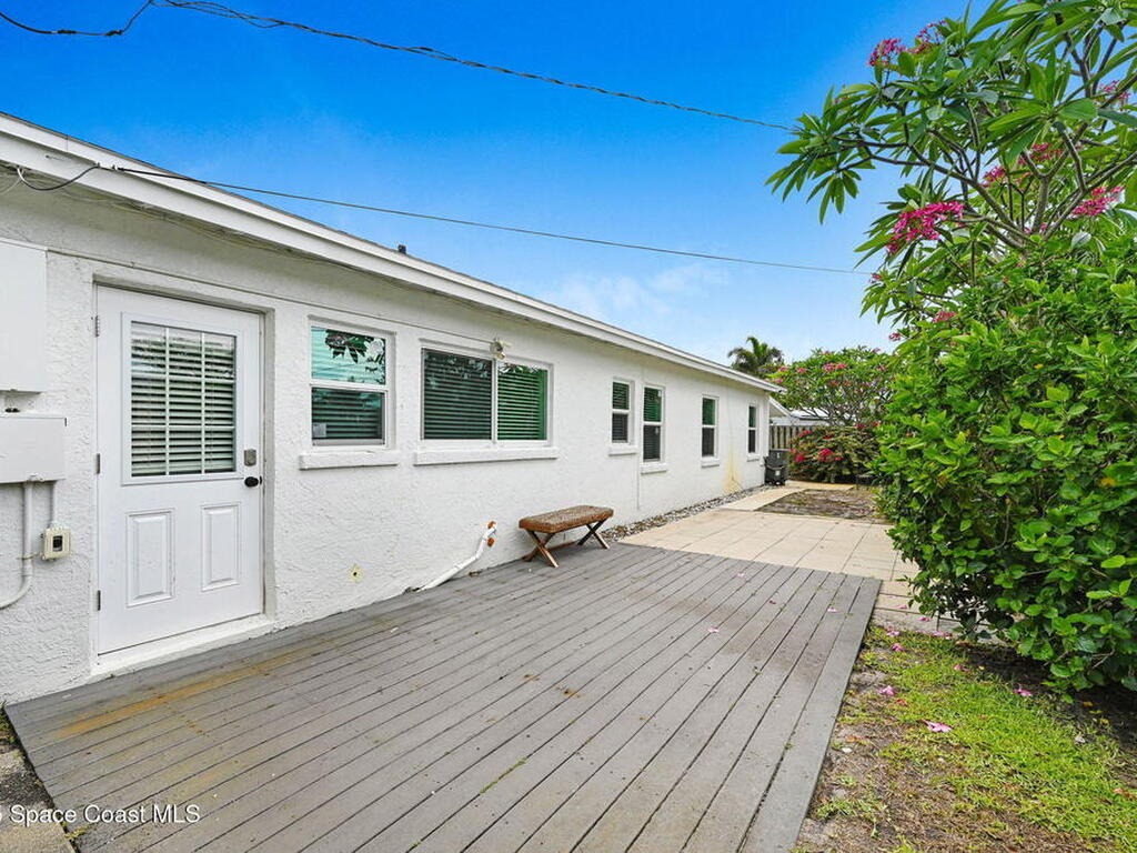 2150 N Shannon Avenue, Indialantic, FL 32903