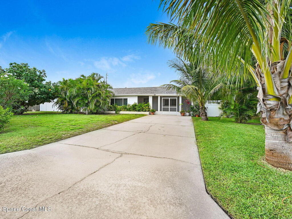 2150 N Shannon Avenue, Indialantic, FL 32903