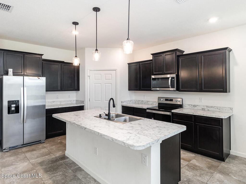 4529 Vermillion Dunes Lane, Melbourne, FL 32904