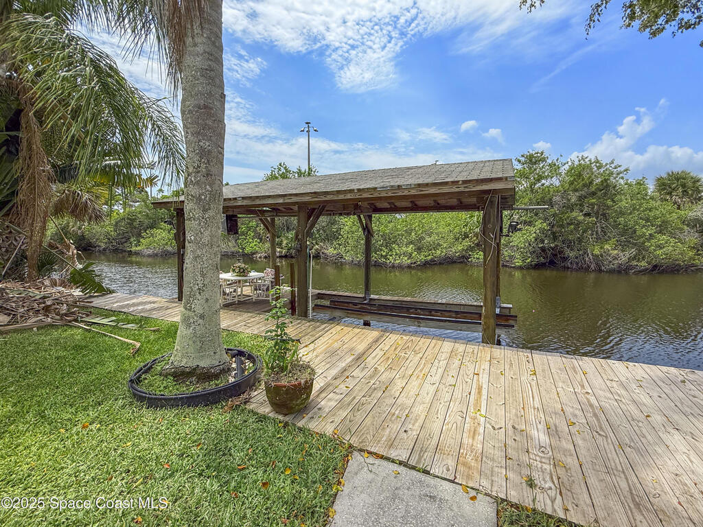 1395 Angler Street, Merritt Island, FL 32952