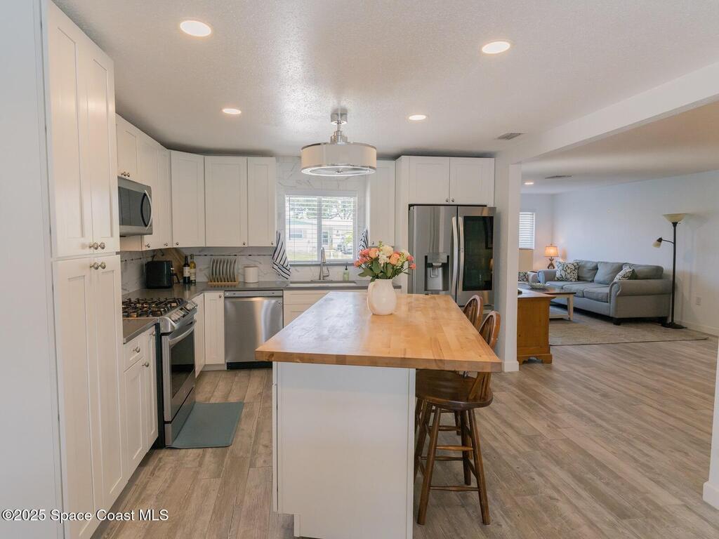 1395 Floral Lane, Merritt Island, FL 32952