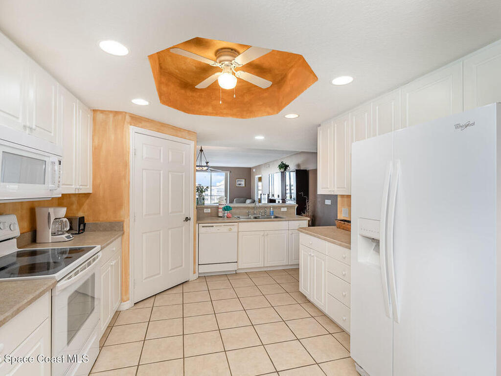 8871 Lake Drive, Cape Canaveral, FL 32920