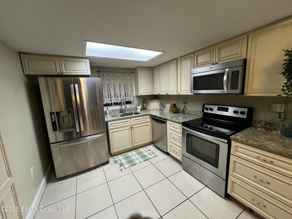 103 Bristol Lane, Melbourne, FL 32935