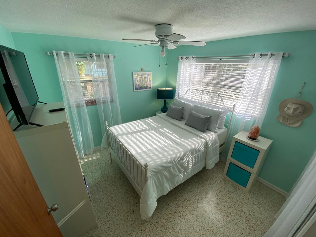 286 S Orlando Avenue, Cocoa Beach, FL 32931