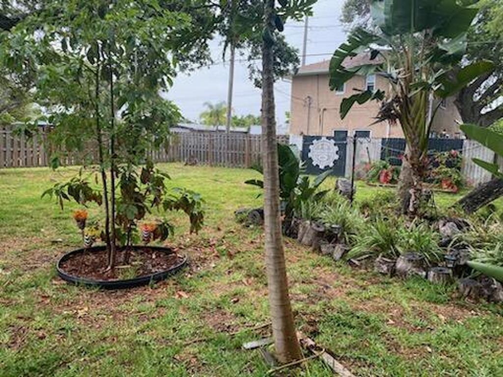 286 S Orlando Avenue, Cocoa Beach, FL 32931