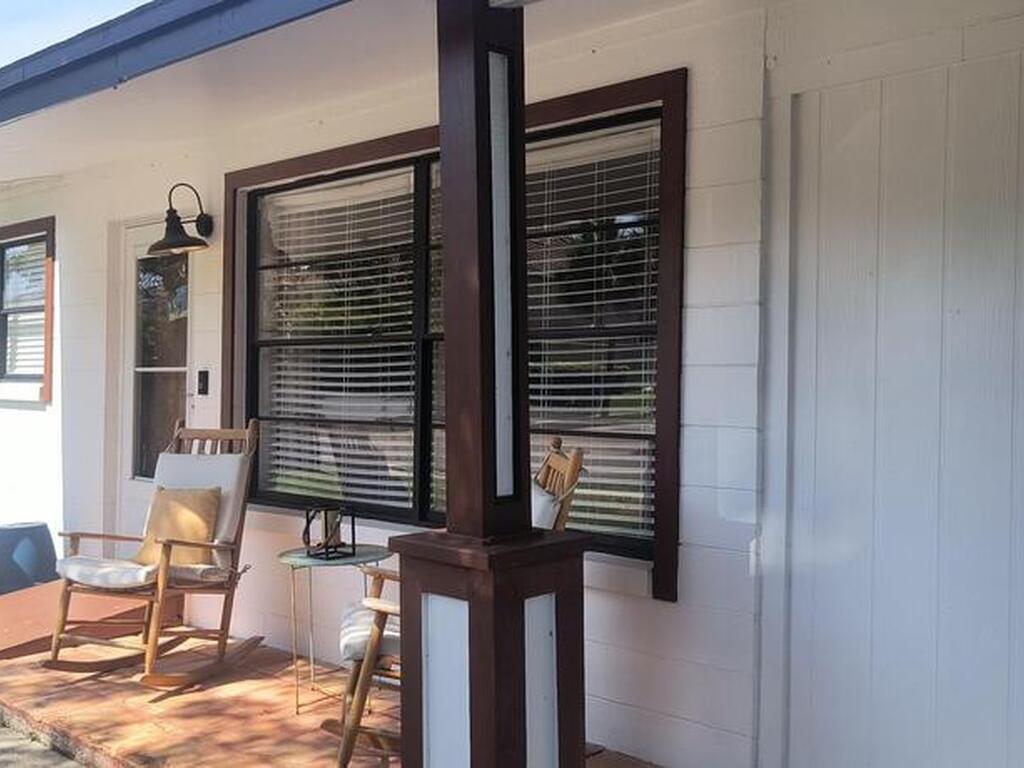 286 S Orlando Avenue, Cocoa Beach, FL 32931