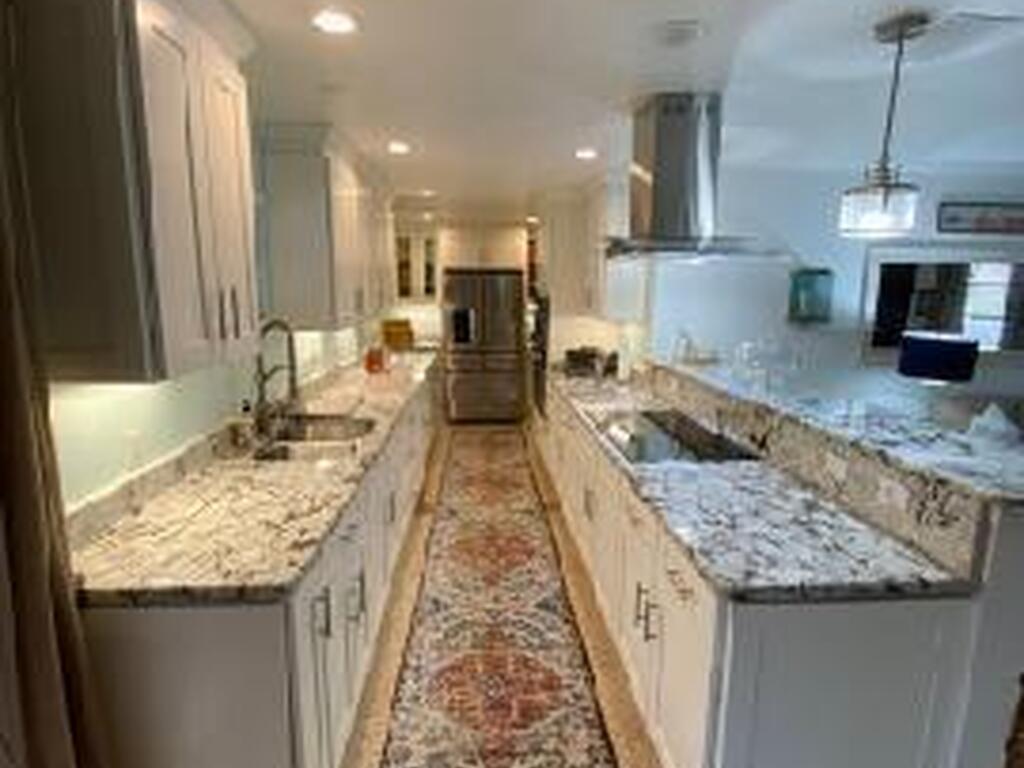 286 S Orlando Avenue, Cocoa Beach, FL 32931