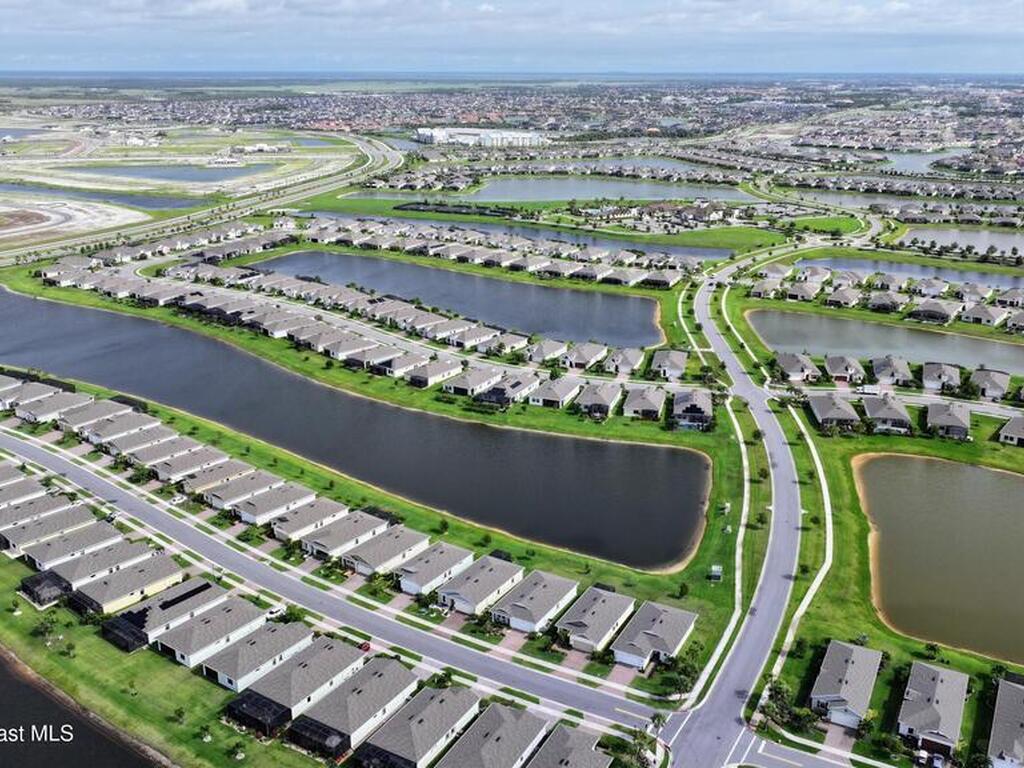 1563 Great Belt Circle, Melbourne, FL 32940