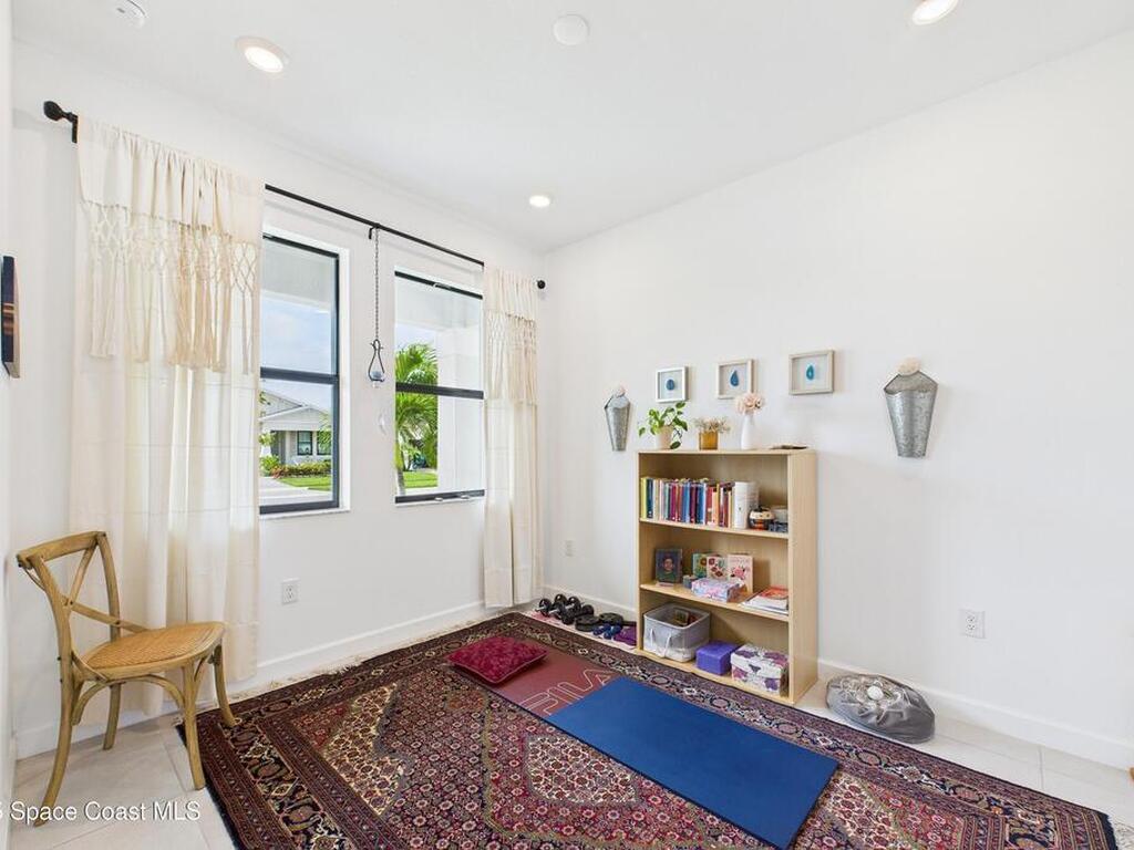 1563 Great Belt Circle, Melbourne, FL 32940