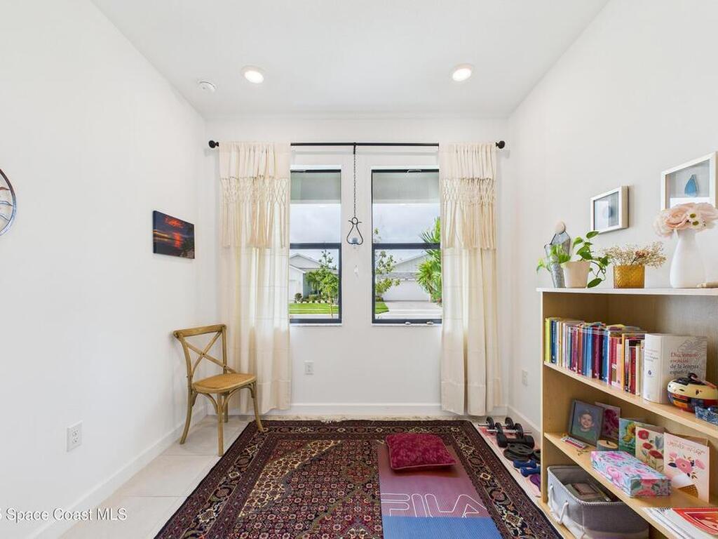 1563 Great Belt Circle, Melbourne, FL 32940