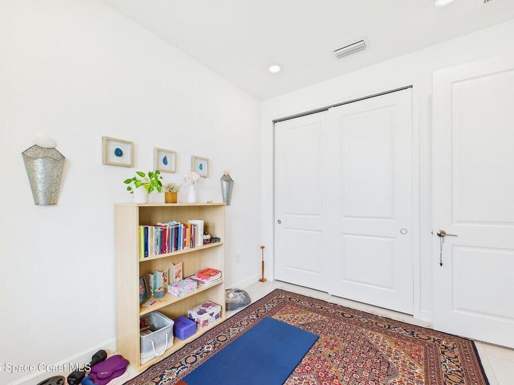 1563 Great Belt Circle, Melbourne, FL 32940