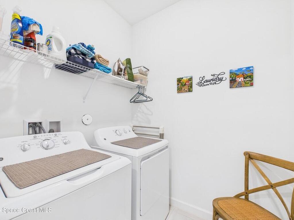 1563 Great Belt Circle, Melbourne, FL 32940