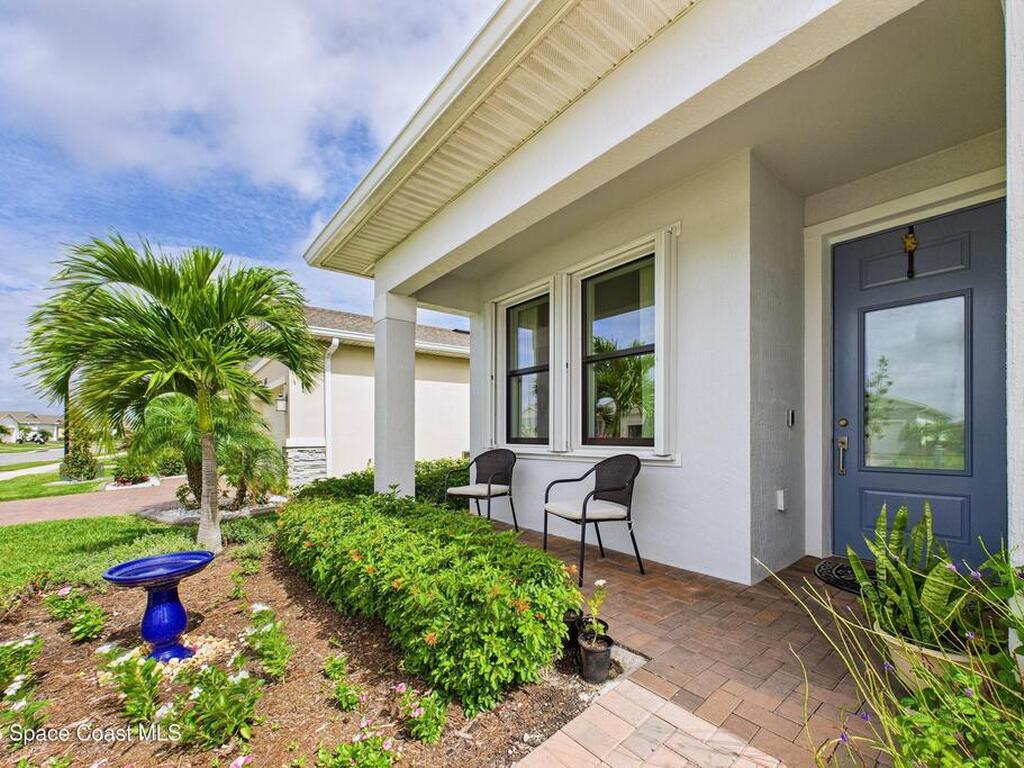 1563 Great Belt Circle, Melbourne, FL 32940