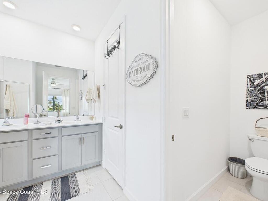 1563 Great Belt Circle, Melbourne, FL 32940