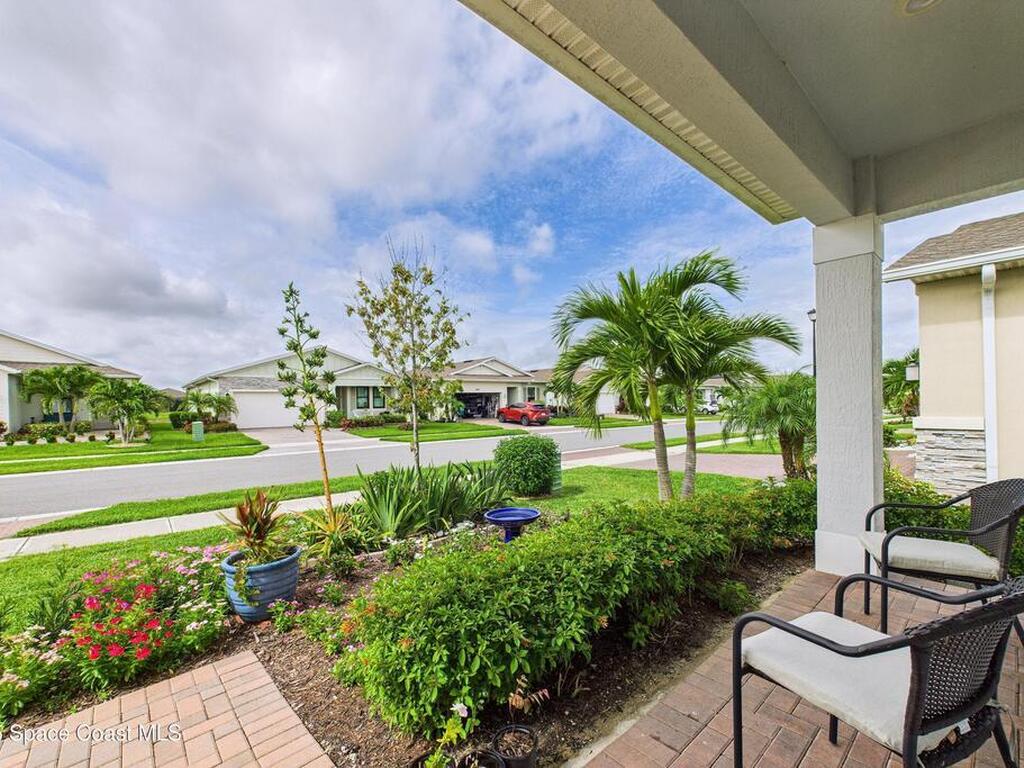 1563 Great Belt Circle, Melbourne, FL 32940