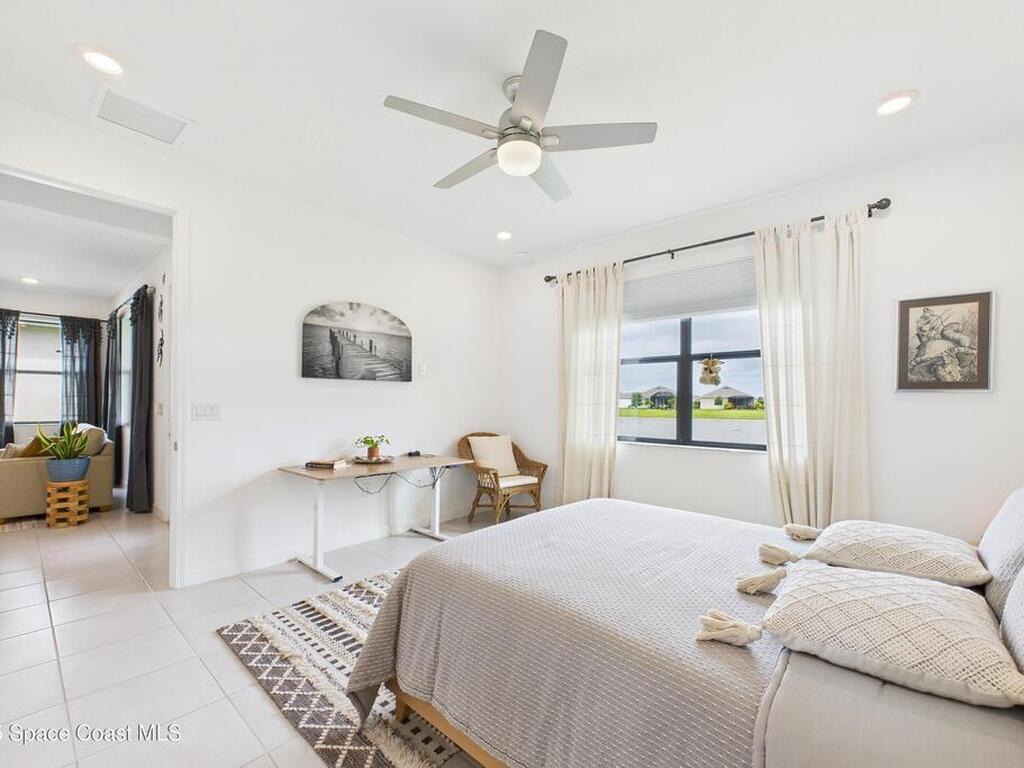 1563 Great Belt Circle, Melbourne, FL 32940