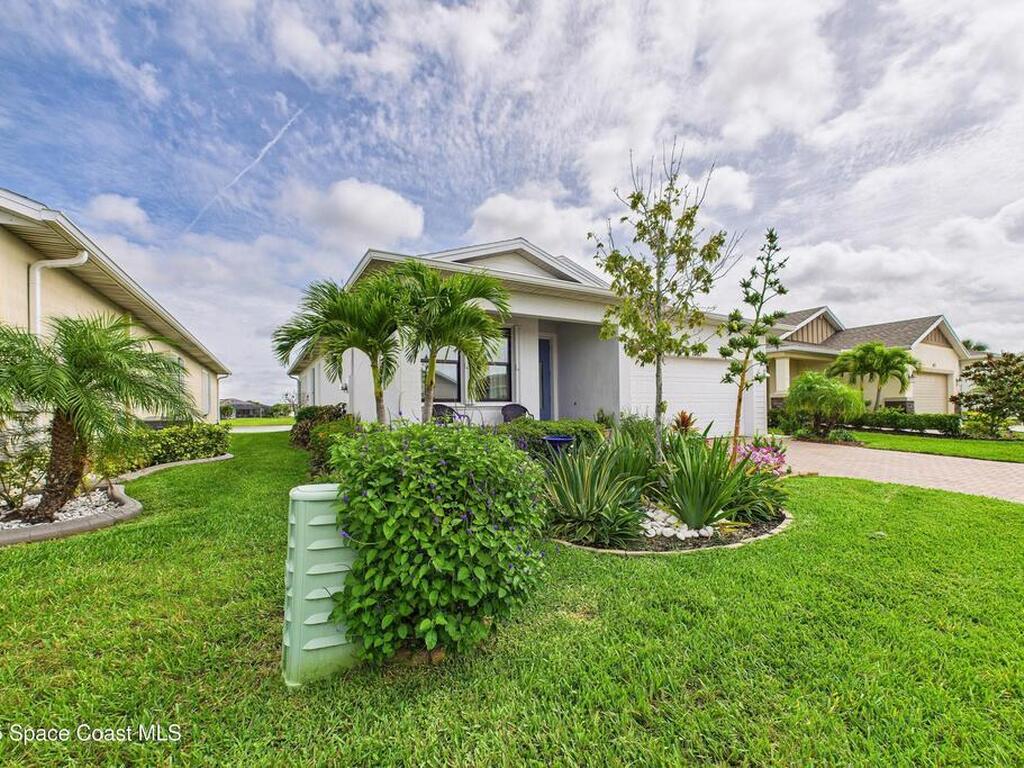 1563 Great Belt Circle, Melbourne, FL 32940