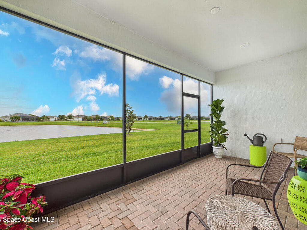 1563 Great Belt Circle, Melbourne, FL 32940