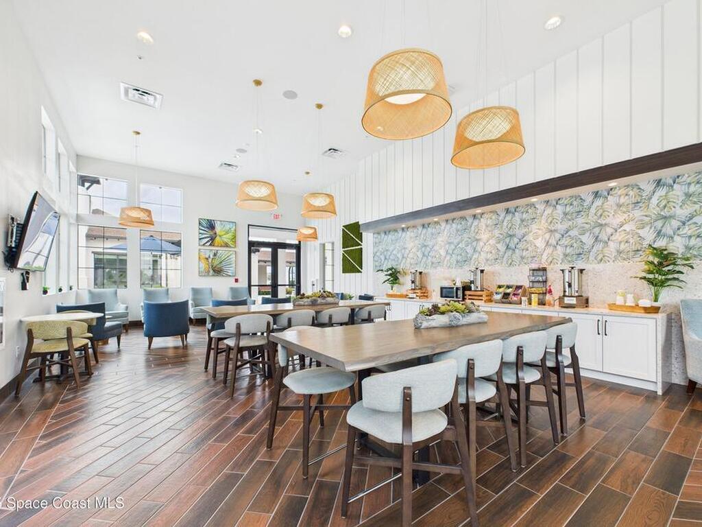 1563 Great Belt Circle, Melbourne, FL 32940